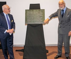 Statue unveiled at Brooklands